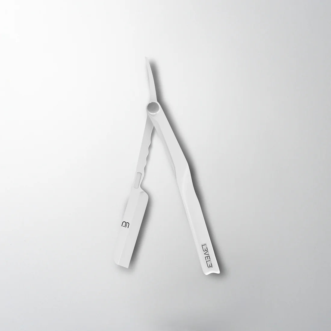 L3VEL3 Milly Clutch Razor Holder